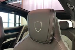 met. vihreä Porsche Cayenne 2026 kuva 13.