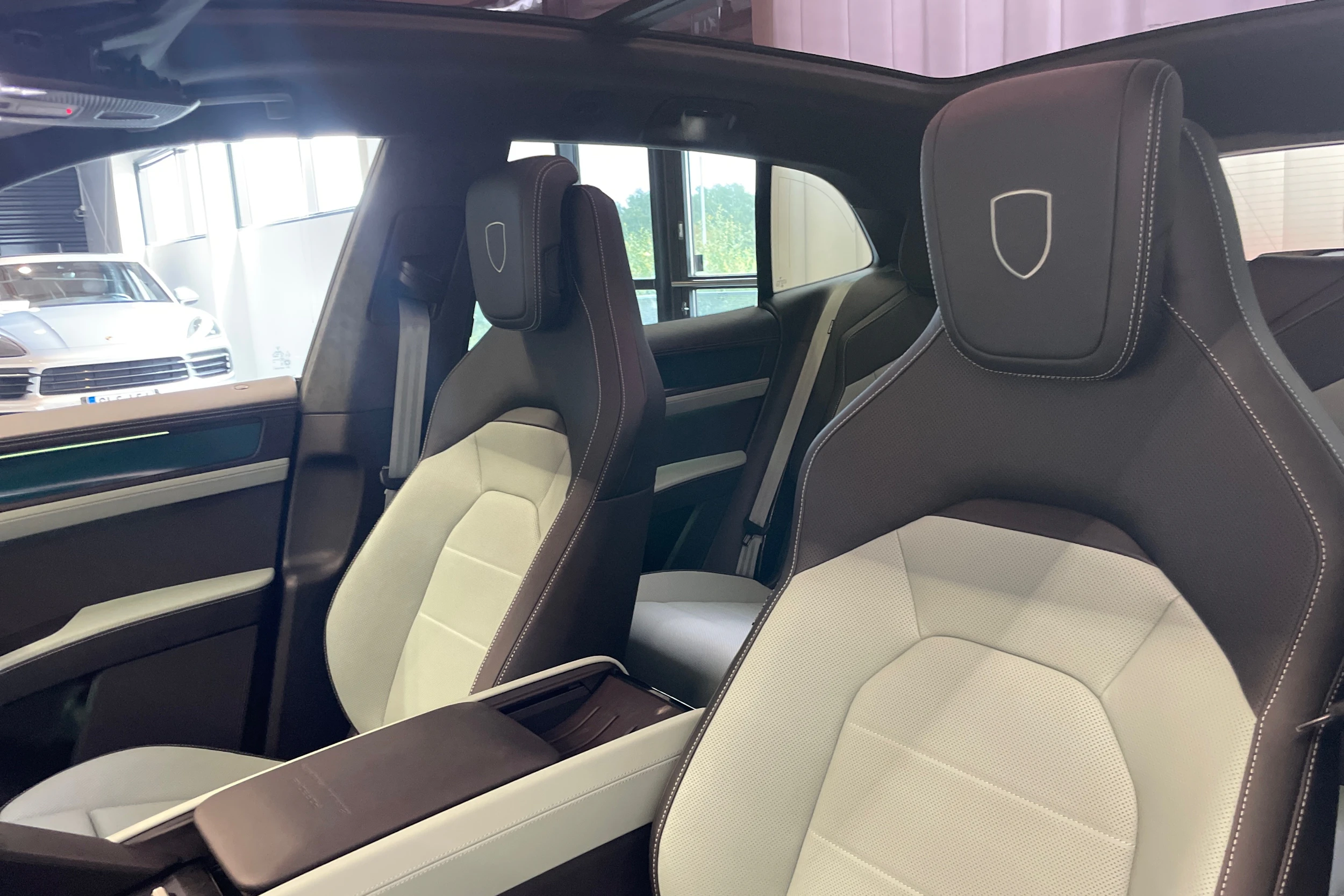 met. vihreä Porsche Cayenne 2026 kuva 14.