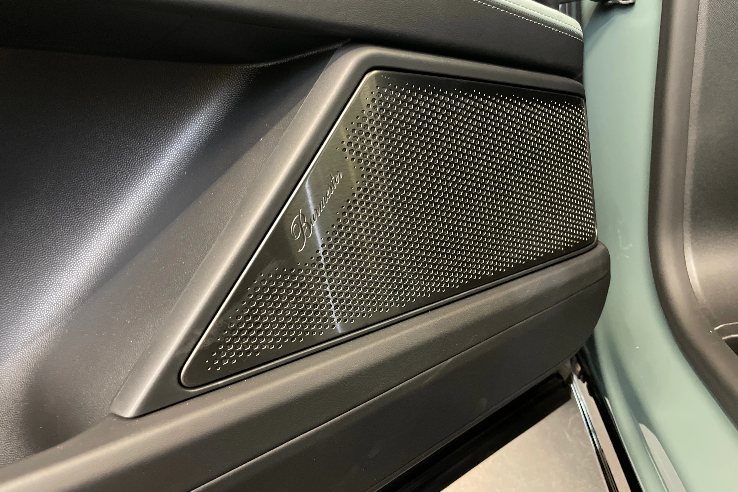 met. vihreä Porsche Cayenne 2026 kuva 16.