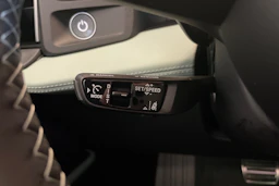 met. vihreä Porsche Cayenne 2026 kuva 19.