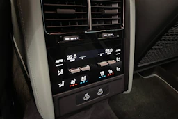met. vihreä Porsche Cayenne 2026 kuva 29.