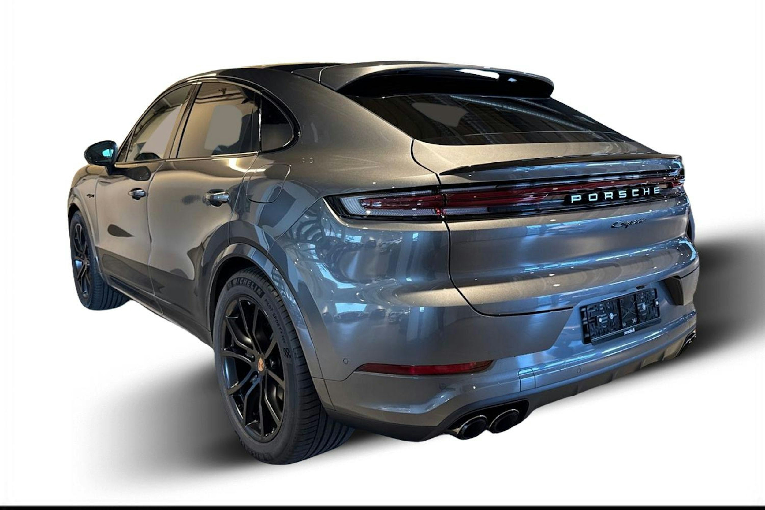 harmaa Porsche Cayenne 2026 kuva 2.