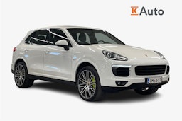 Valkoinen Porsche Cayenne S e-hybrid 2015 kuva 1.