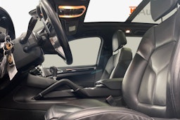 Valkoinen Porsche Cayenne S e-hybrid 2015 kuva 9.