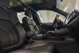 Valkoinen Porsche Cayenne S e-hybrid 2015 kuva 10.
