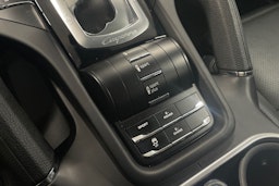 Valkoinen Porsche Cayenne S e-hybrid 2015 kuva 20.