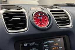 Valkoinen Porsche Cayman 2013 kuva 12.