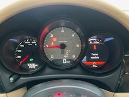 valkoinen Porsche Macan 2014 kuva 5.