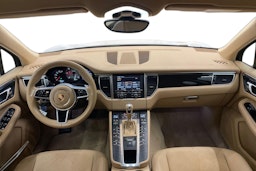 valkoinen Porsche Macan 2015 kuva 7.