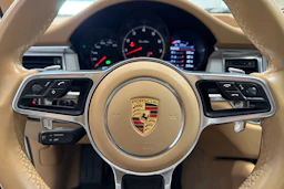 valkoinen Porsche Macan 2014 kuva 17.