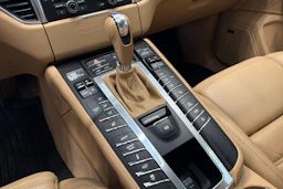 valkoinen Porsche Macan 2014 kuva 19.