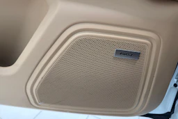 valkoinen Porsche Macan 2014 kuva 23.
