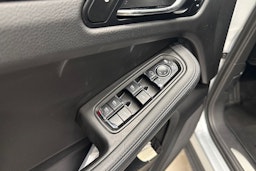 Ruskea (beige) Porsche MACAN 2015 kuva 11.