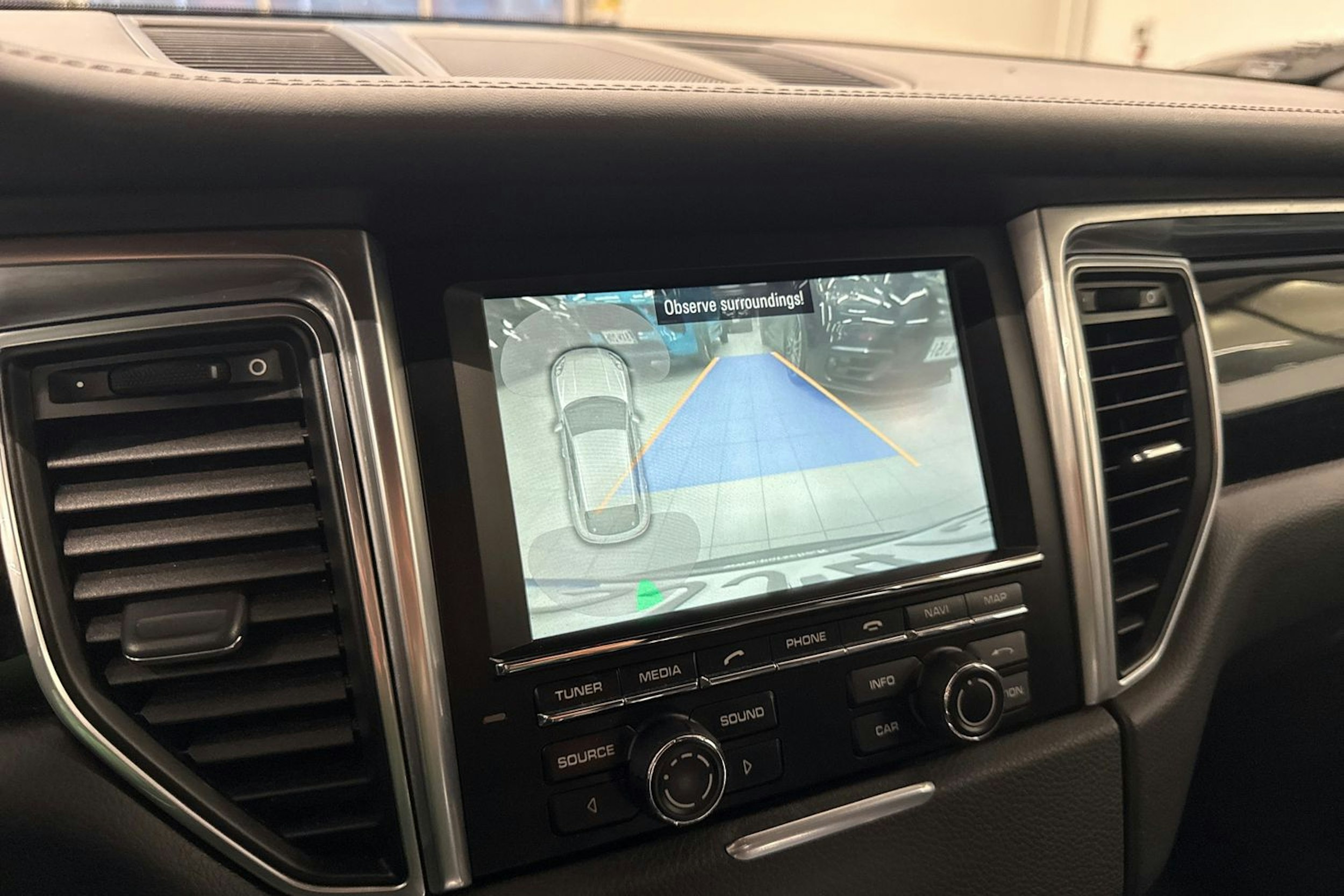 Ruskea (beige) Porsche MACAN 2015 kuva 15.