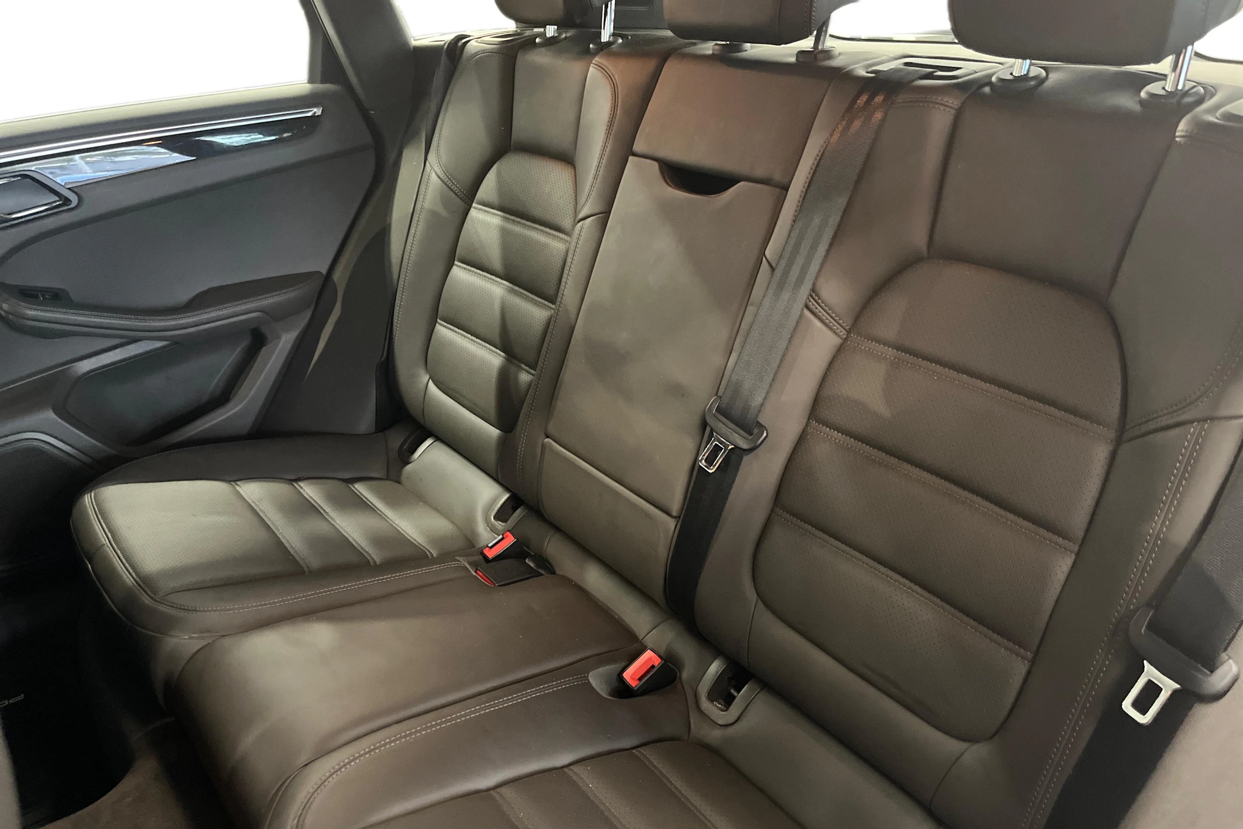 met. harmaa Porsche Macan 2015 kuva 8.