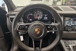 met. harmaa Porsche Macan 2015 kuva 14.