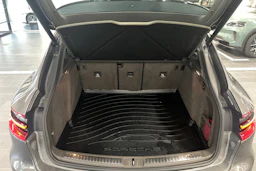 met. harmaa Porsche Macan 2015 kuva 17.