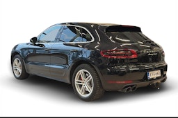 Musta Porsche Macan 2015 kuva 2.