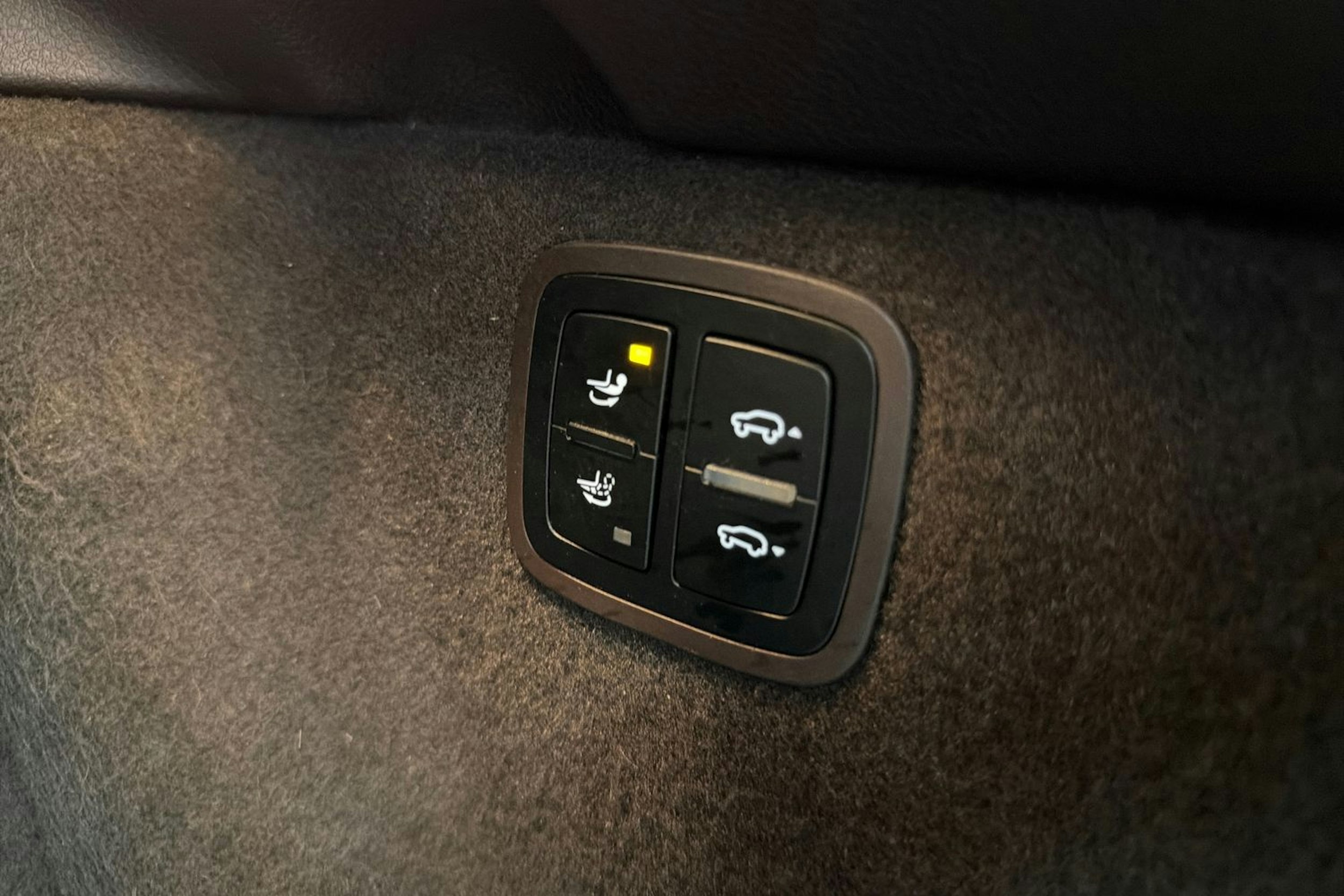 Musta Porsche Macan 2015 kuva 14.