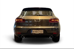 Harmaa Porsche Macan 2015 kuva 3.