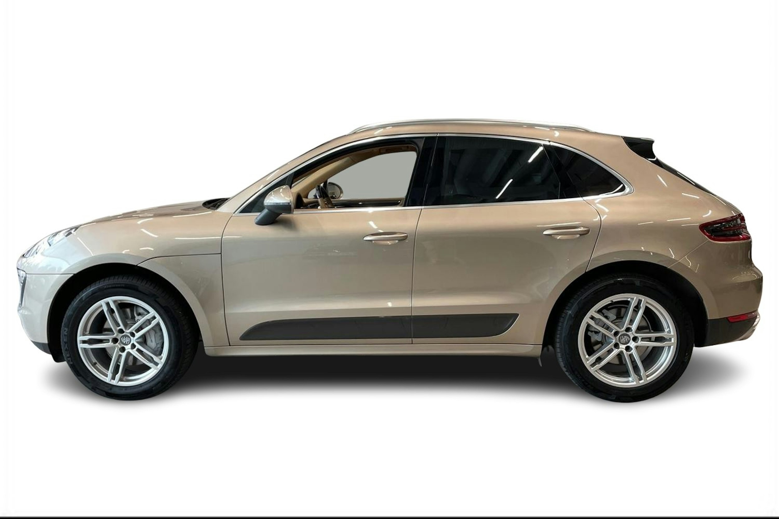 harmaa Porsche Macan 2015 kuva 5.
