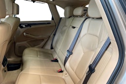 harmaa Porsche Macan 2015 kuva 8.