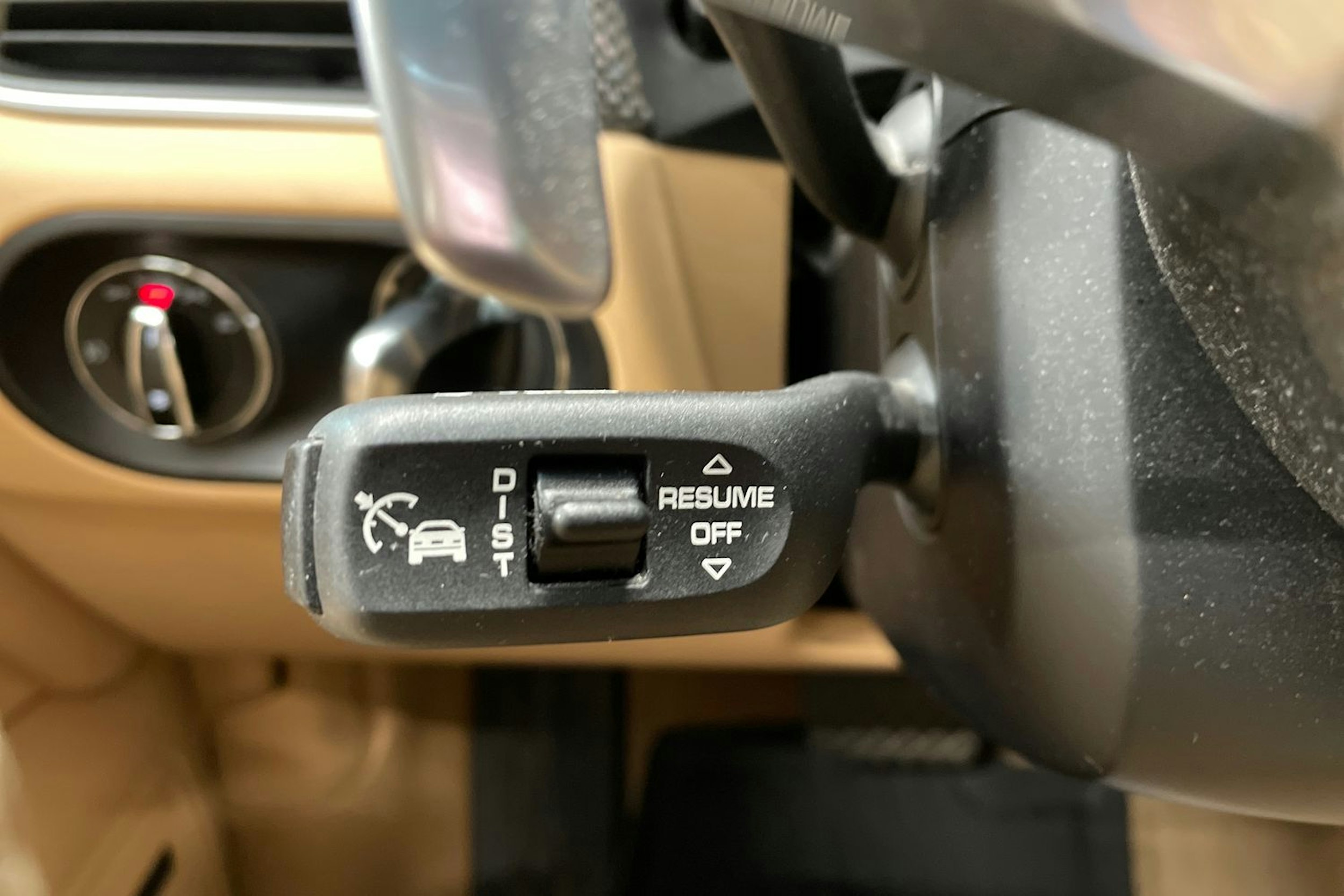 harmaa Porsche Macan 2015 kuva 17.