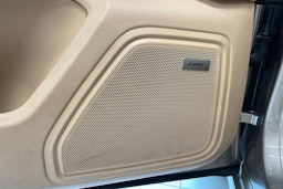 harmaa Porsche Macan 2015 kuva 20.