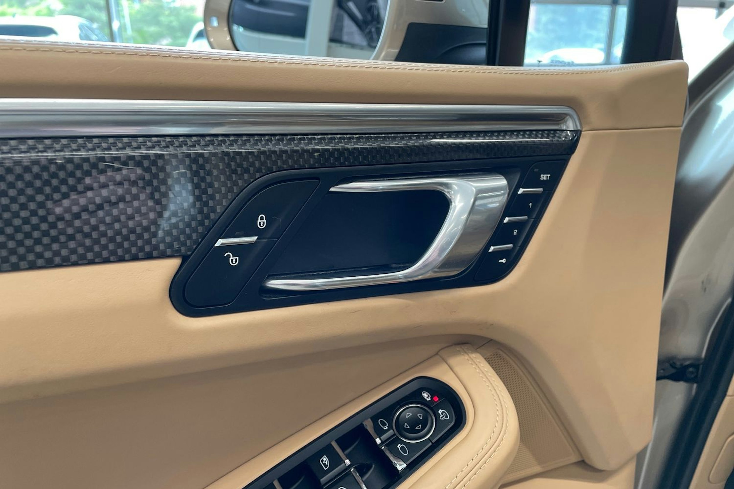 harmaa Porsche Macan 2015 kuva 21.