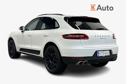 valkoinen Porsche Macan 2016 kuva 2.