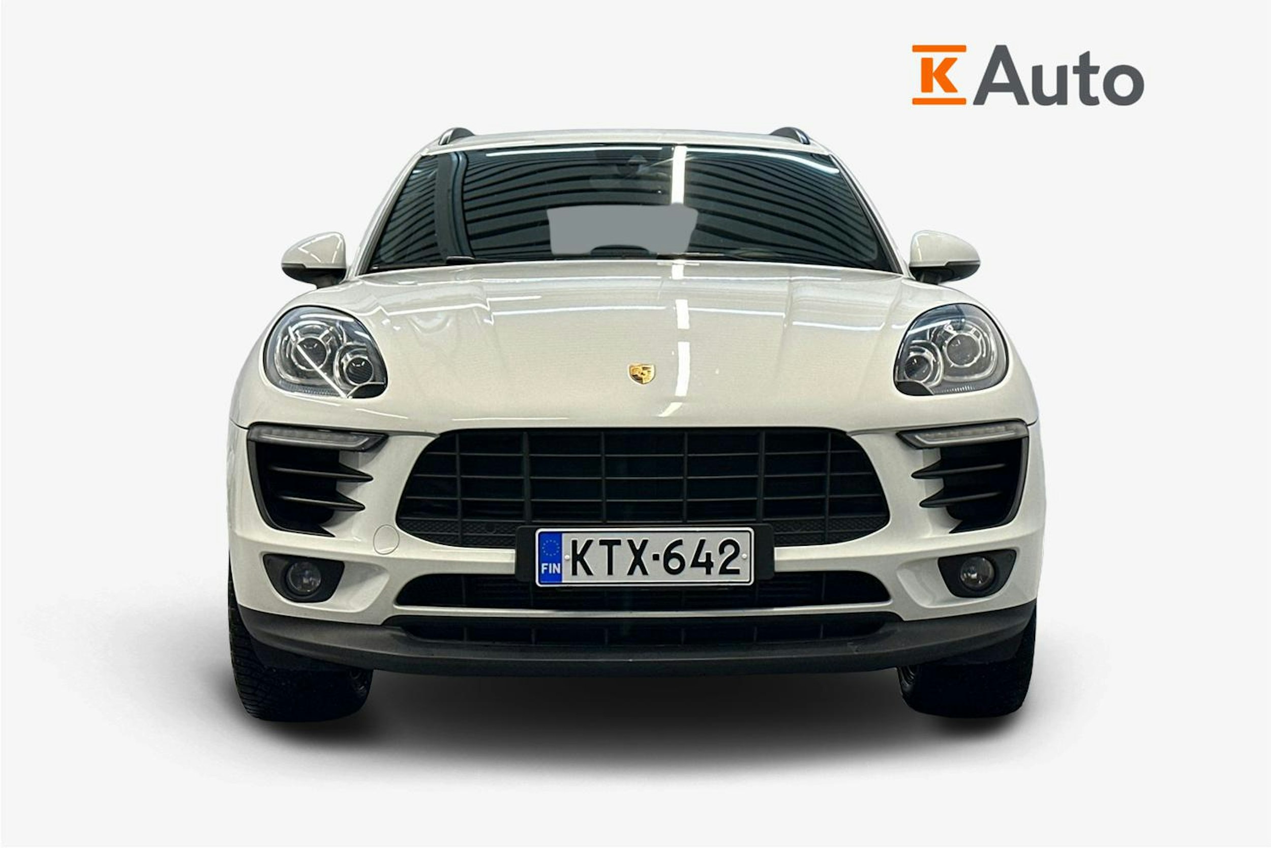 valkoinen Porsche Macan 2016 kuva 5.