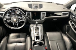 valkoinen Porsche Macan 2016 kuva 9.