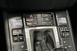 valkoinen Porsche Macan 2016 kuva 19.