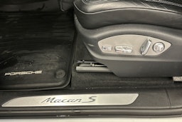 valkoinen Porsche Macan 2016 kuva 22.
