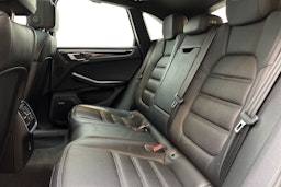 harmaa Porsche Macan 2017 kuva 8.