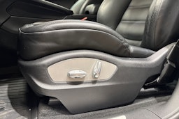 harmaa Porsche Macan 2017 kuva 13.