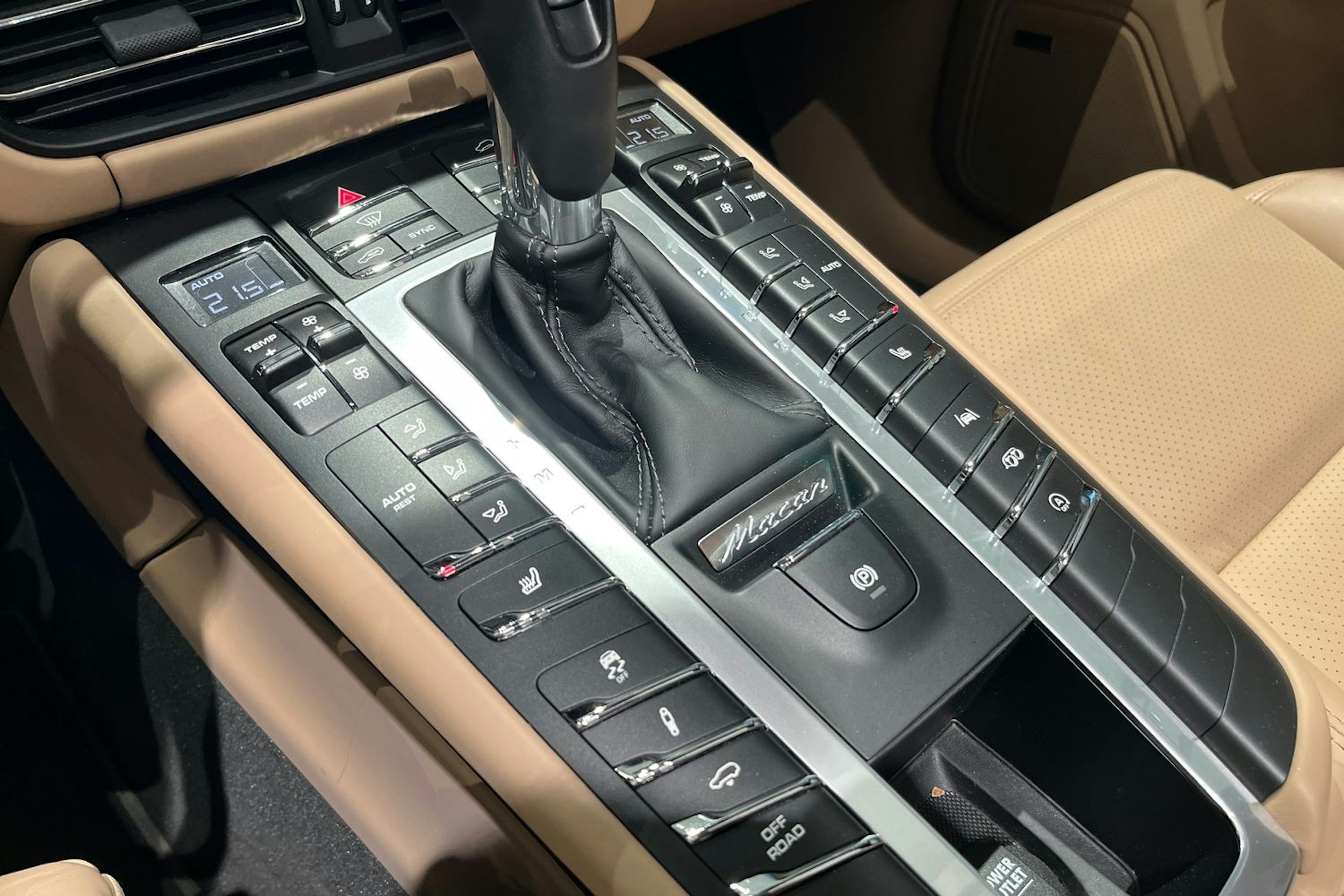 Sininen Porsche Macan 2019 kuva 13.