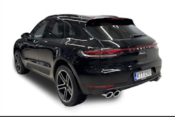 Musta Porsche Macan 2021 kuva 2.
