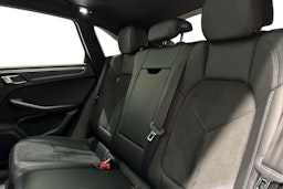 Musta Porsche Macan 2021 kuva 8.