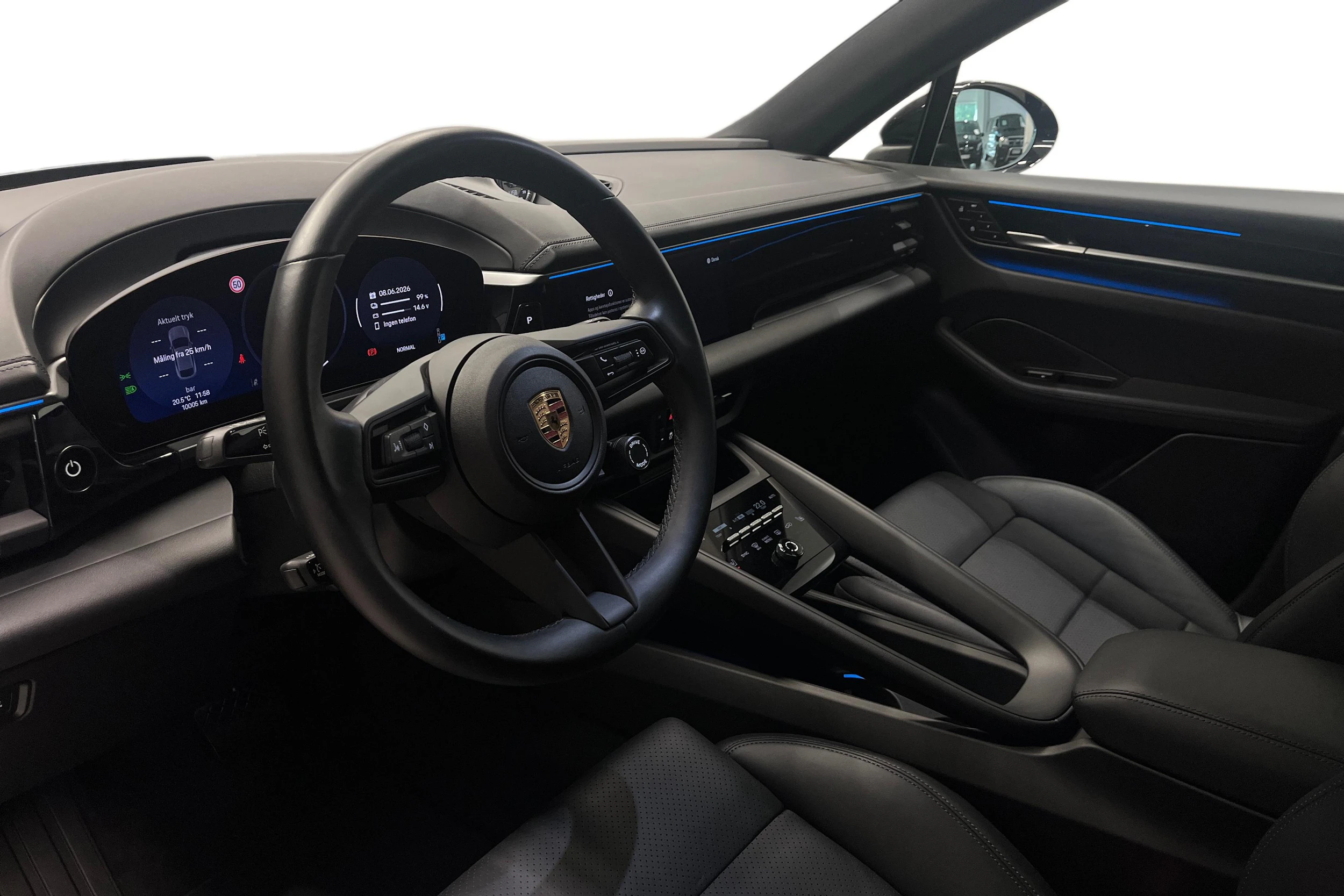 Musta Porsche Macan 2024 kuva 6.