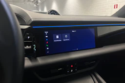 Musta Porsche Macan 2024 kuva 14.