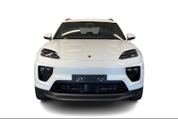 valkoinen Porsche Macan 2024 kuva 4.