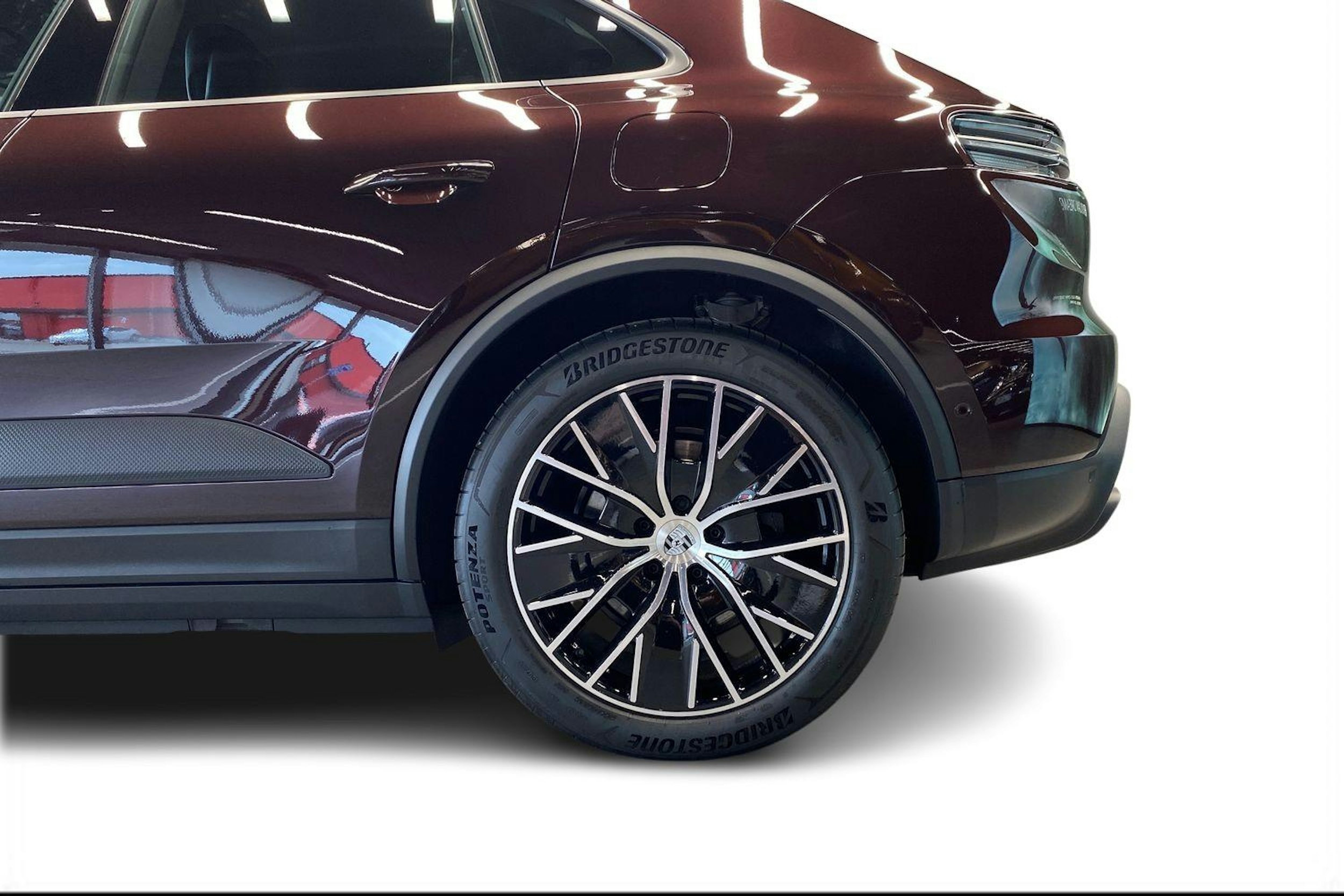 ruskea (beige) Porsche Macan 2024 kuva 9.
