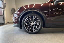 ruskea (beige) Porsche Macan 2024 kuva 10.