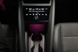 ruskea (beige) Porsche Macan 2024 kuva 35.