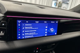 harmaa Porsche Macan 2024 kuva 17.