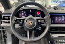 met. vihreä Porsche Macan 2024 kuva 12.