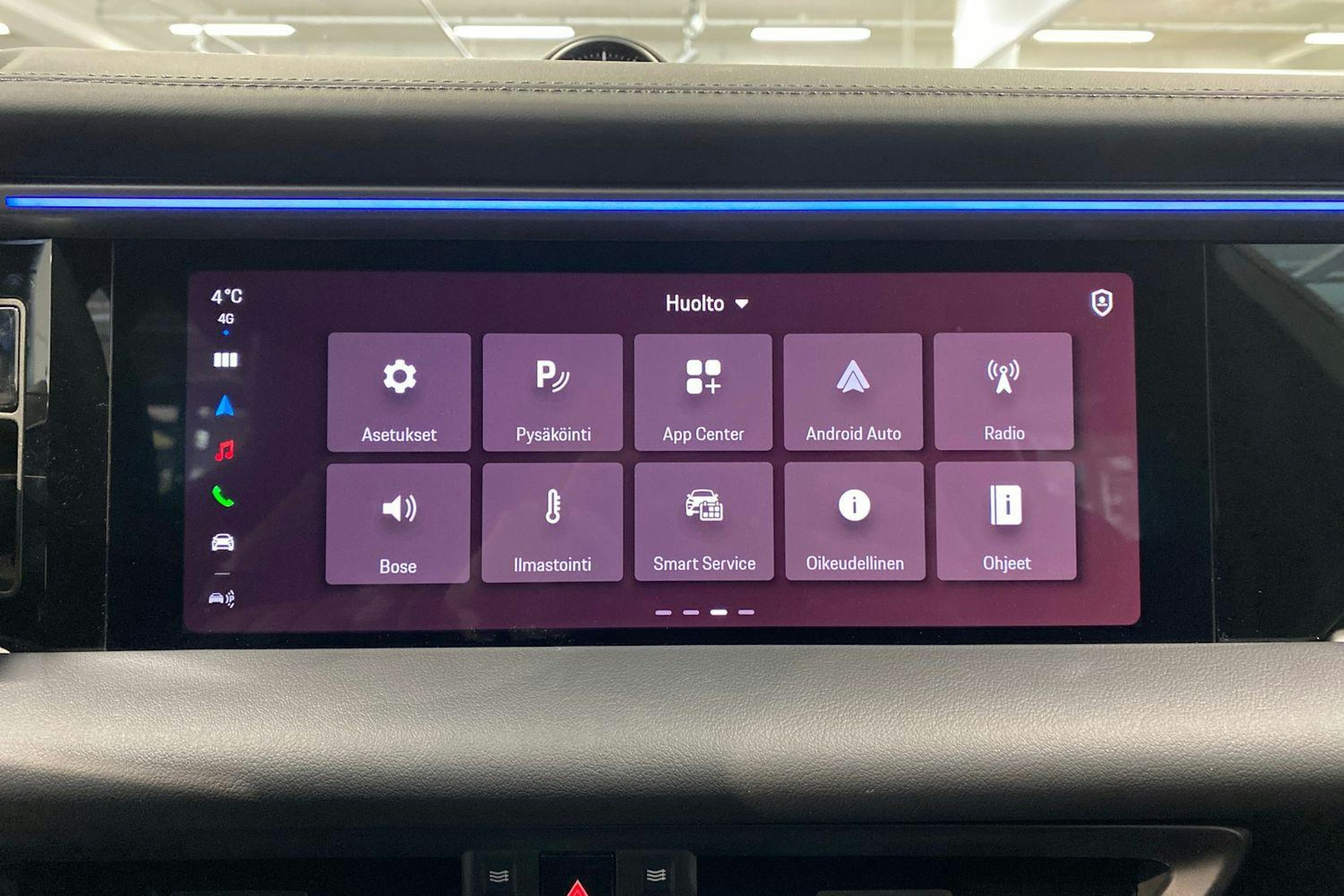 met. vihreä Porsche Macan 2024 kuva 15.