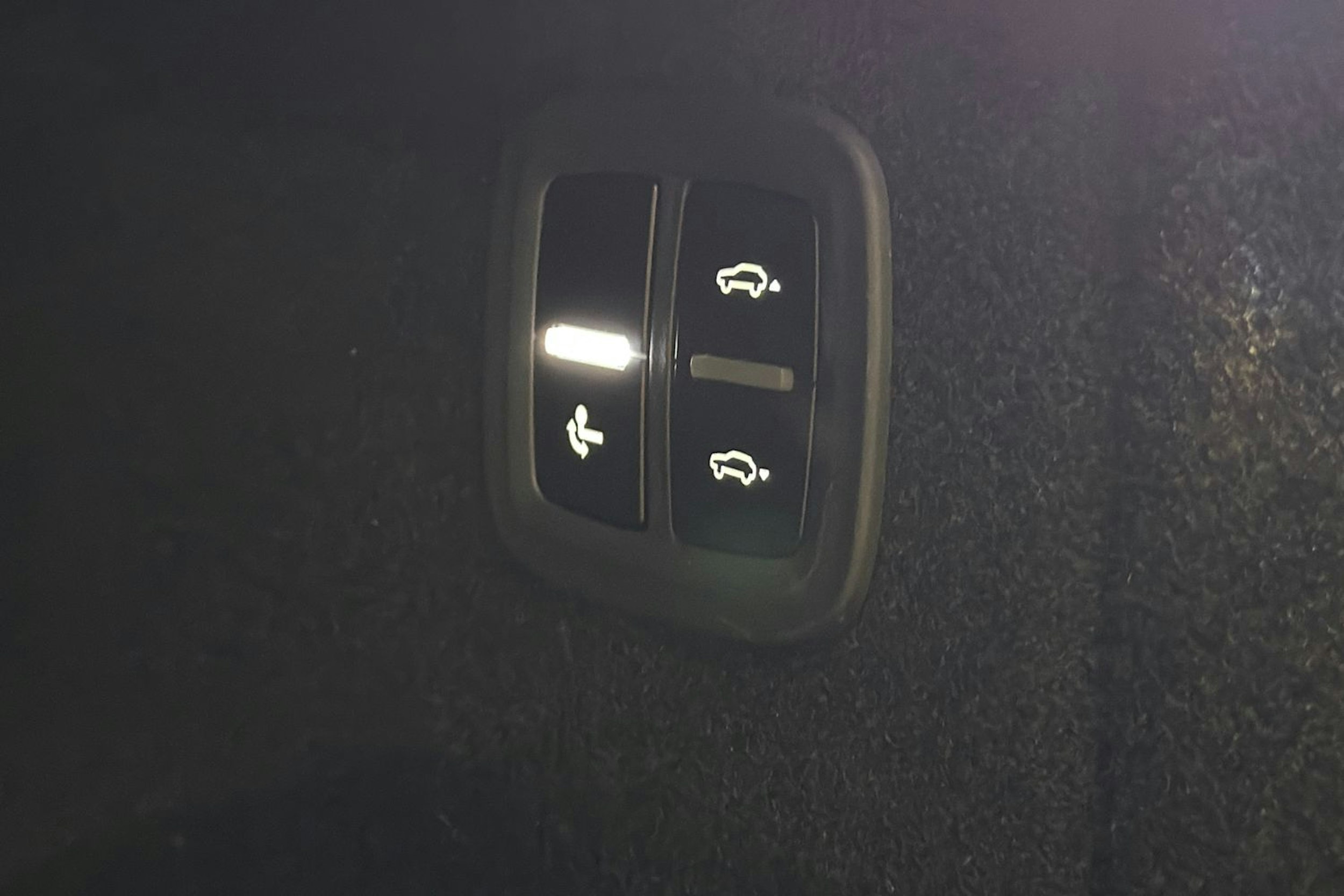 vihreä Porsche Macan 2024 kuva 15.