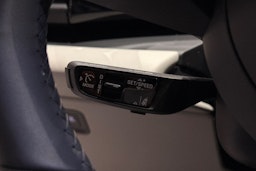 vihreä Porsche Macan 2024 kuva 25.